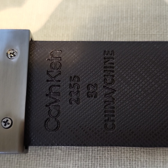 Calvin Klein Reversible Belt - Picture 4 of 8